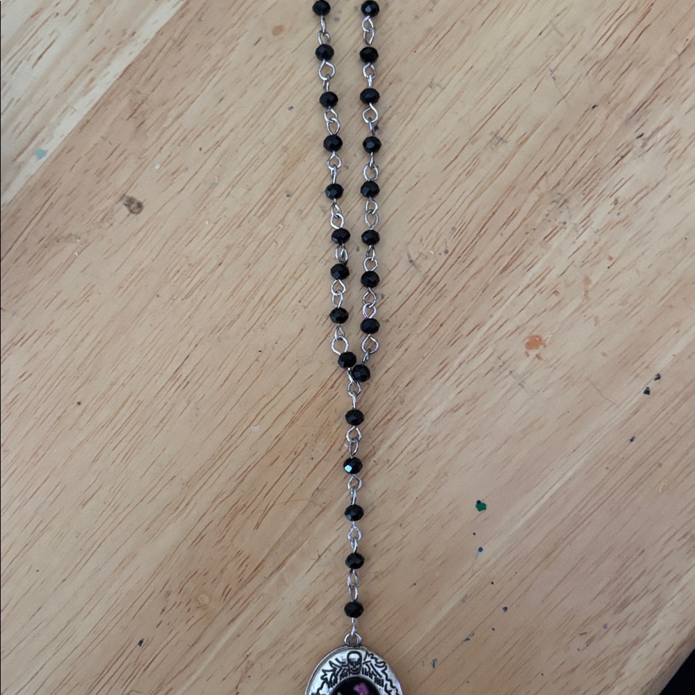 Obsidian Rose Locket - Picture 4 of 7